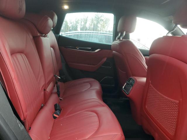 2022 MASERATI LEVANTE MO - ZN661YUM8NX407127