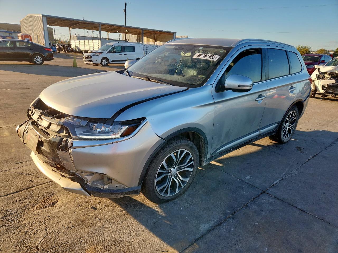 MITSUBISHI OUTLANDER SE