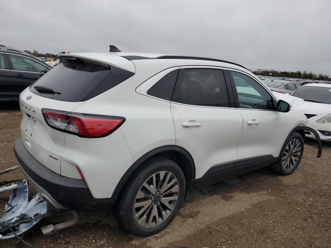 FORD ESCAPE TITANIUM