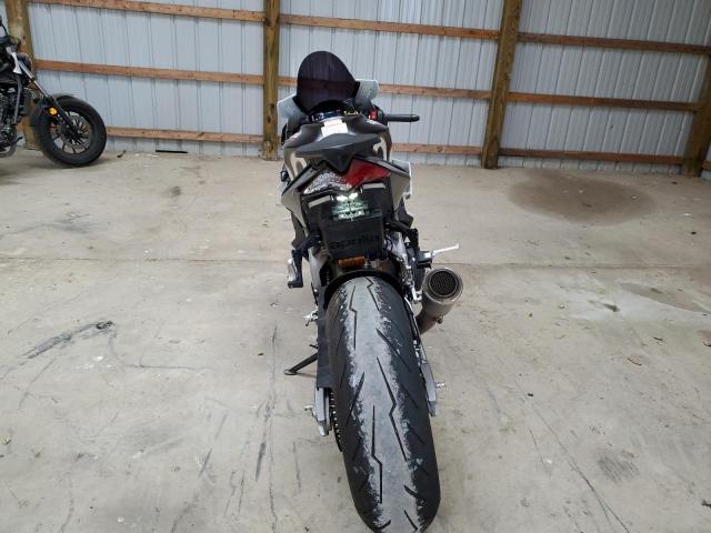 2024 APRILIA RSV4 1100 ZD4KYUB00RS001161