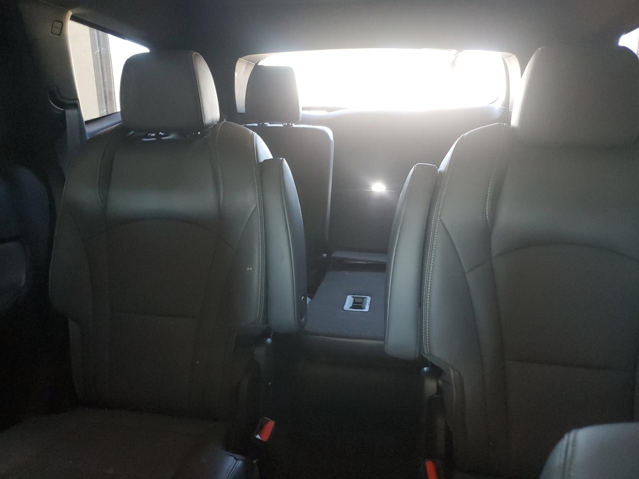 BUICK ENCLAVE ESSENCE