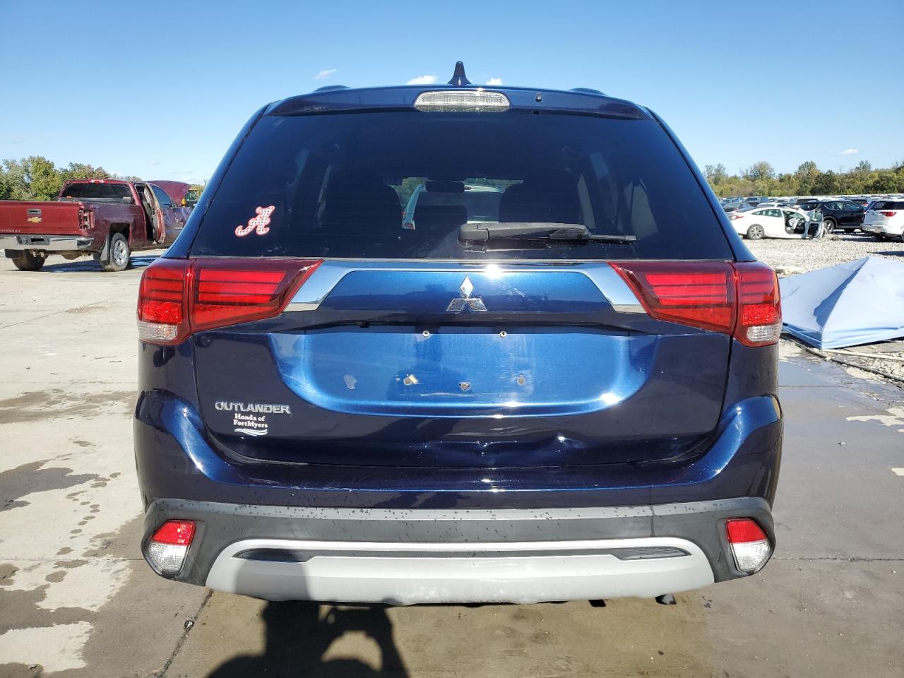 MITSUBISHI OUTLANDER ES