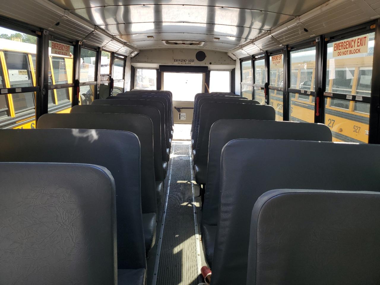 Lot #3273801373 2012 THOMAS SAF-T-LINER C2