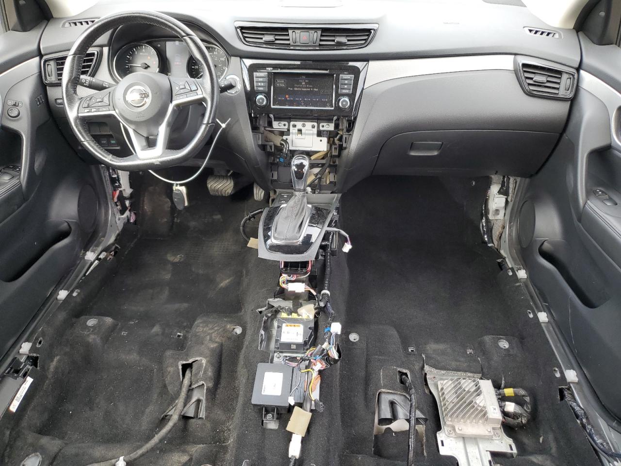 NISSAN ROGUE SPORT S