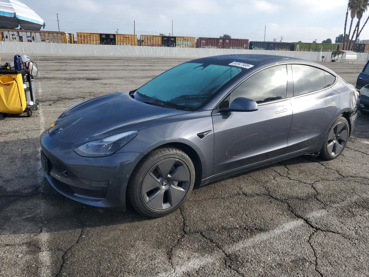 TESLA MODEL 3