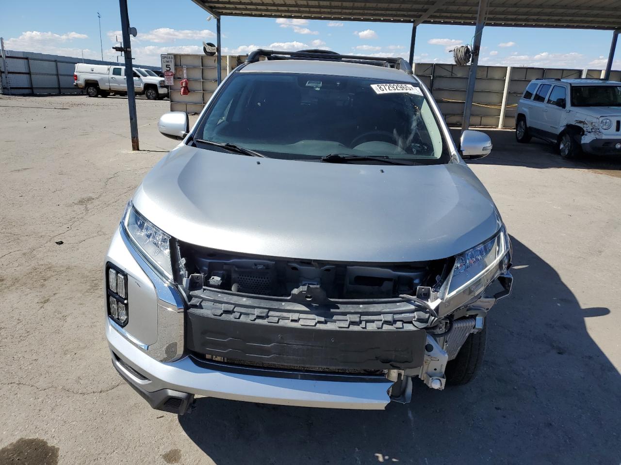 MITSUBISHI OUTLANDER ES