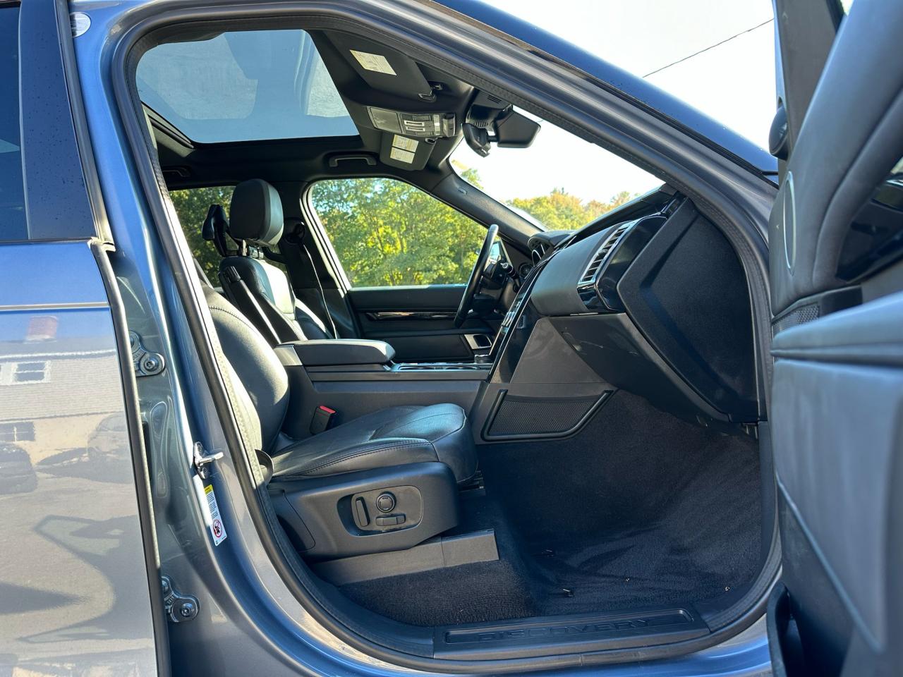 LAND ROVER DISCOVERY SE