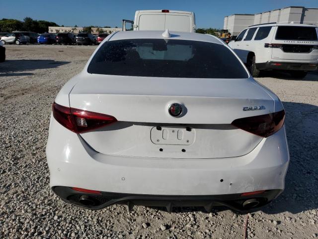 2017 ALFA ROMEO GIULIA #3303884717