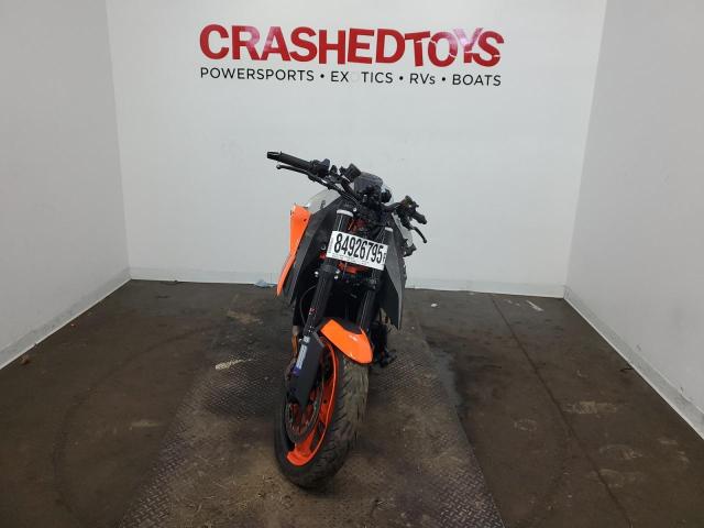 2023 KTM 1290 SUPER VBKV39402PM967268