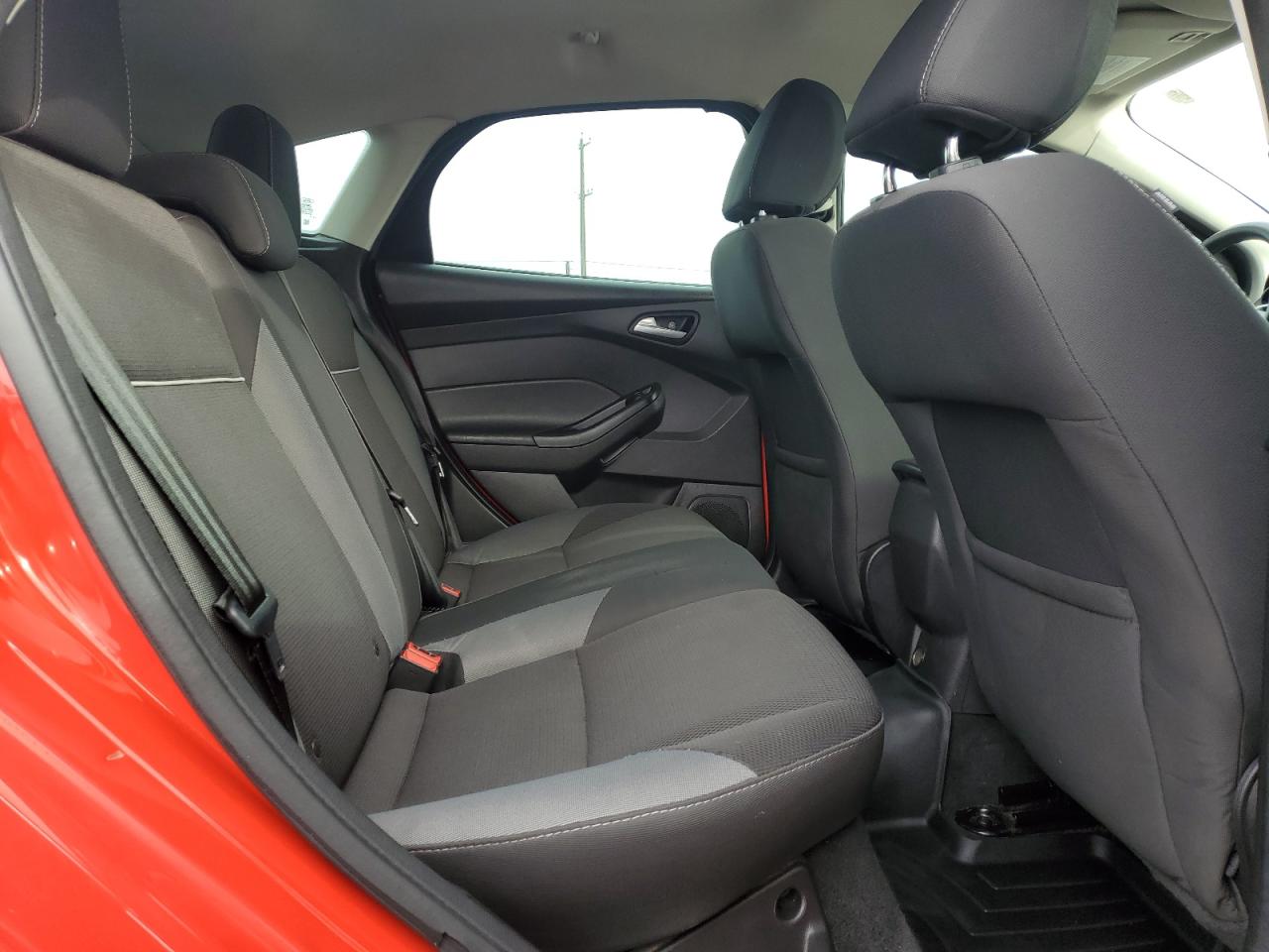 Lot #3318940923 2014 FORD FOCUS SE