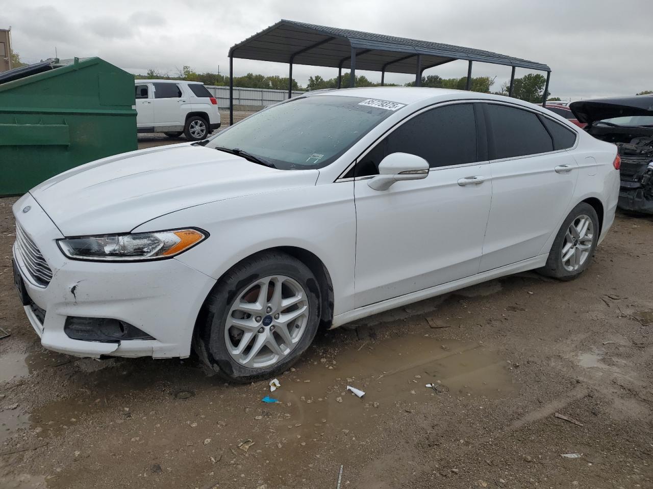 FORD FUSION SE
