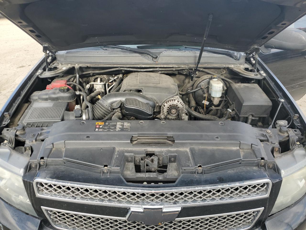 CHEVROLET SUBURBAN C1500 LT