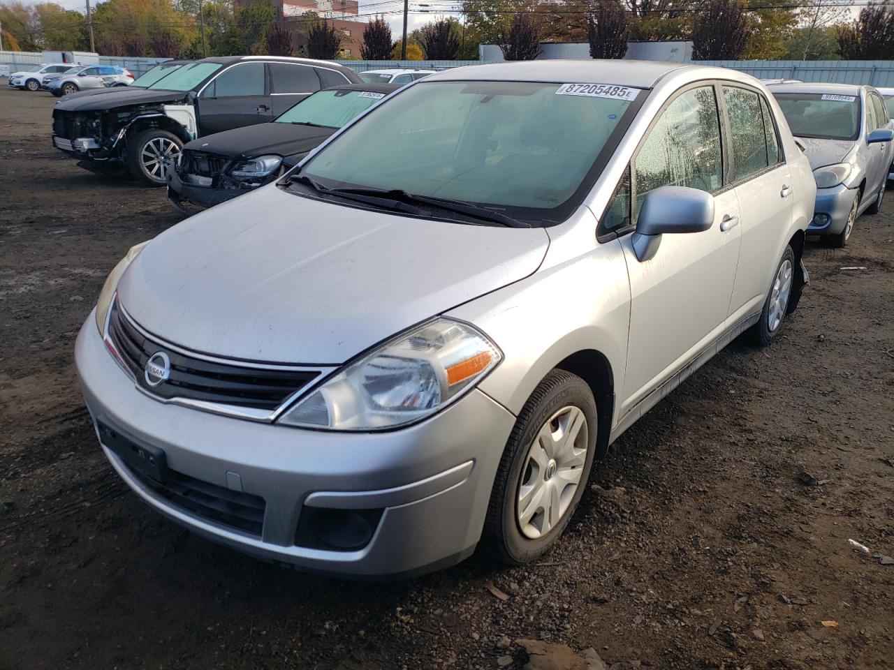 NISSAN VERSA S