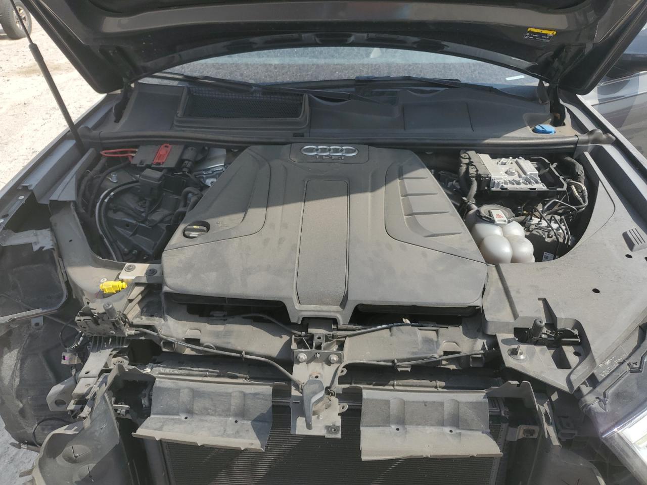 AUDI Q7 PREMIUM PLUS