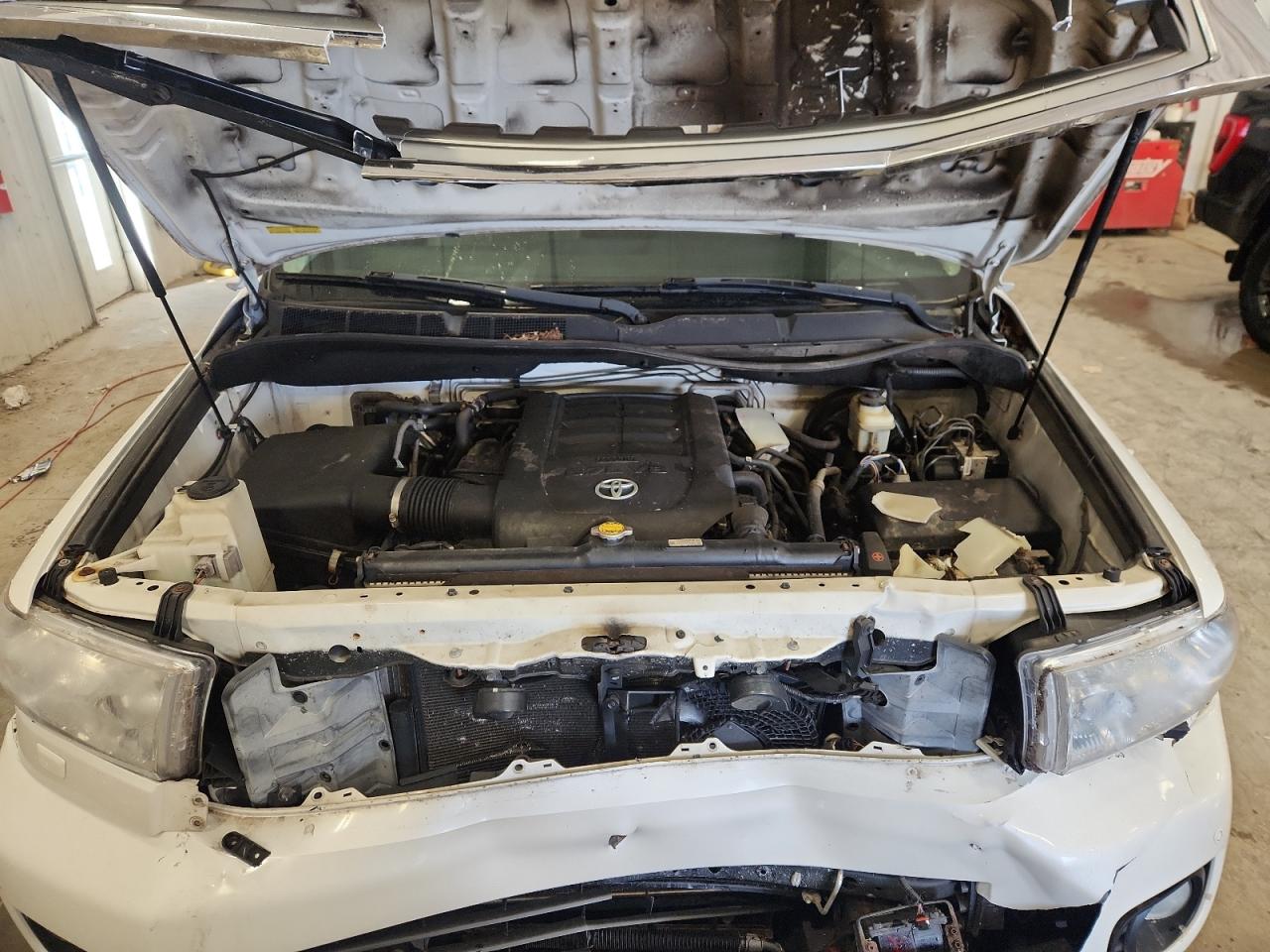 TOYOTA SEQUOIA PLATINUM