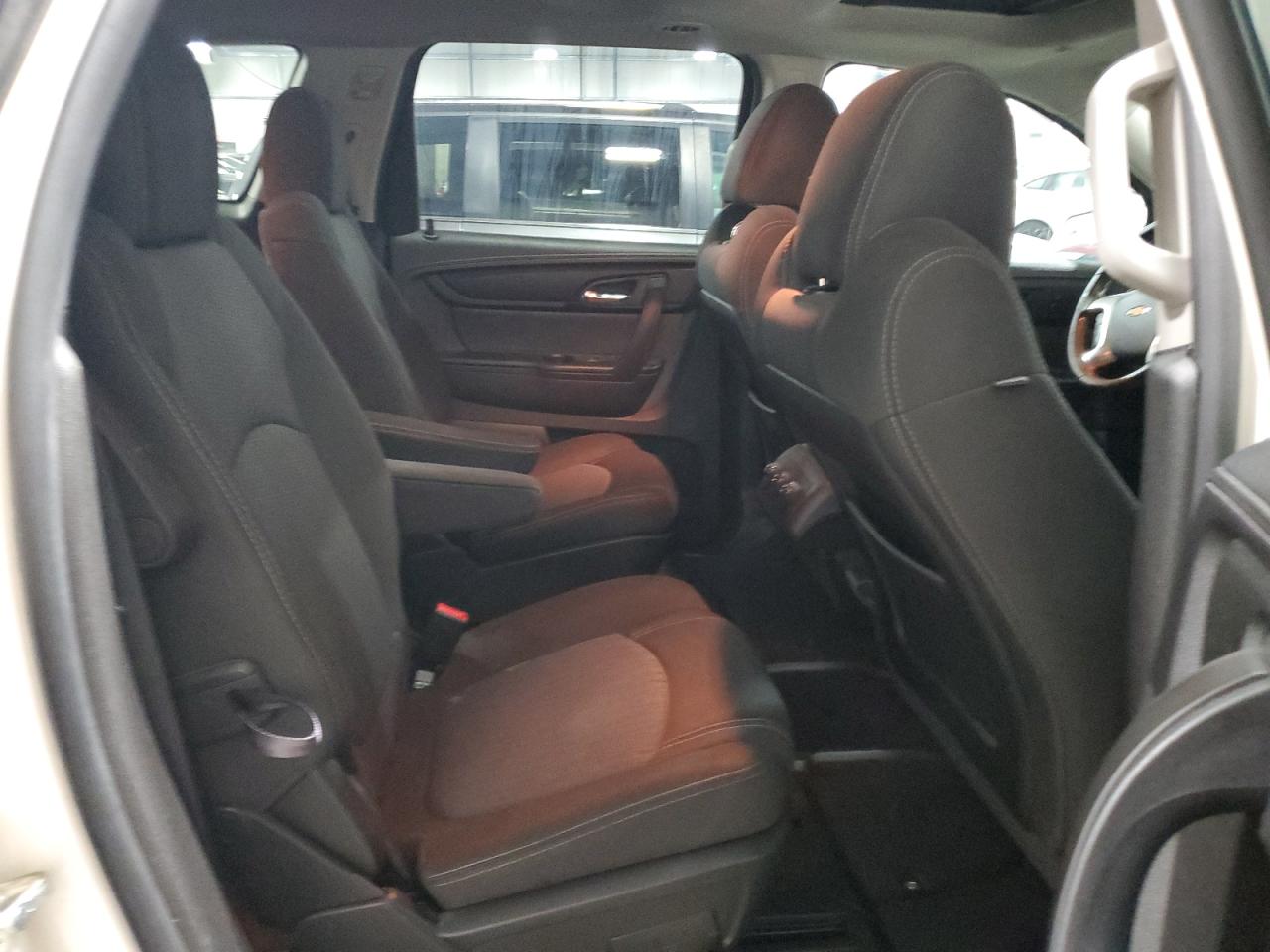 CHEVROLET TRAVERSE LT