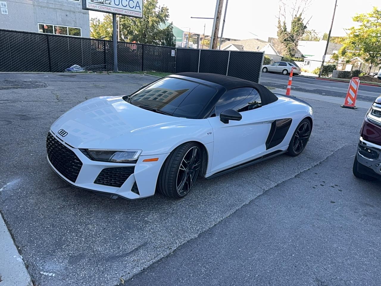 AUDI R8