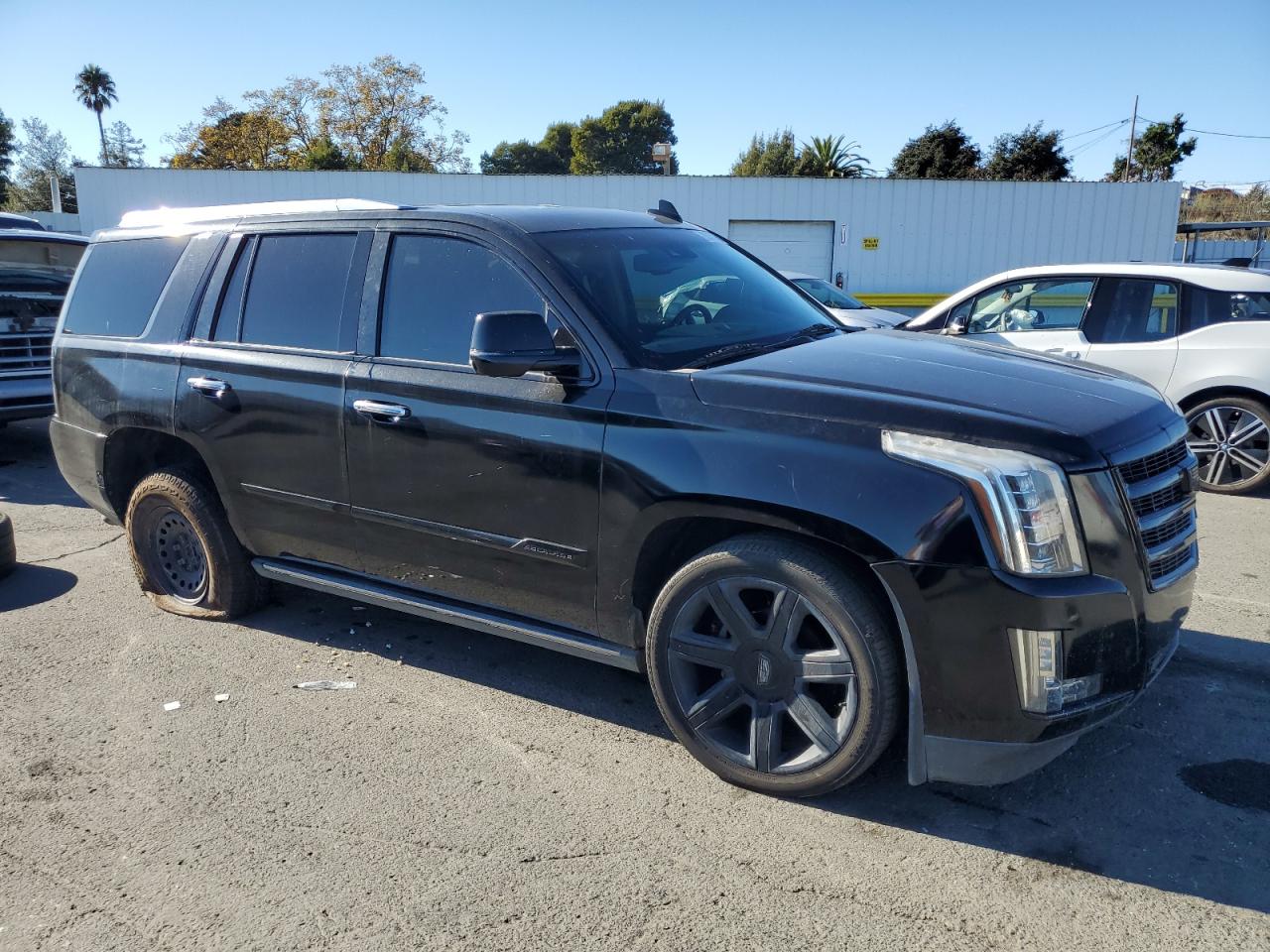 CADILLAC ESCALADE PREMIUM