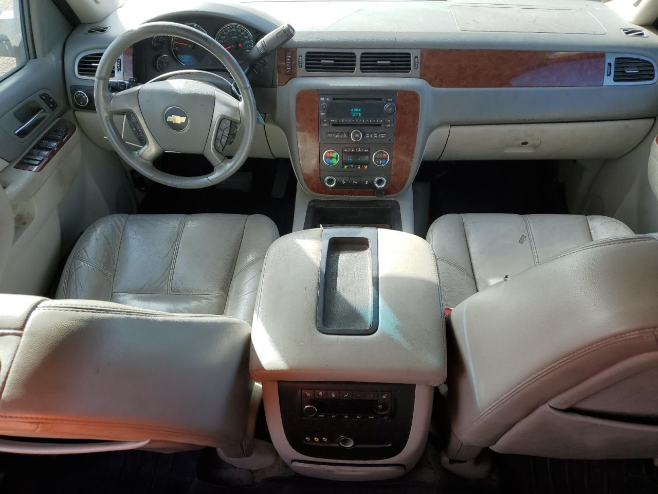 CHEVROLET SUBURBAN K1500 LT