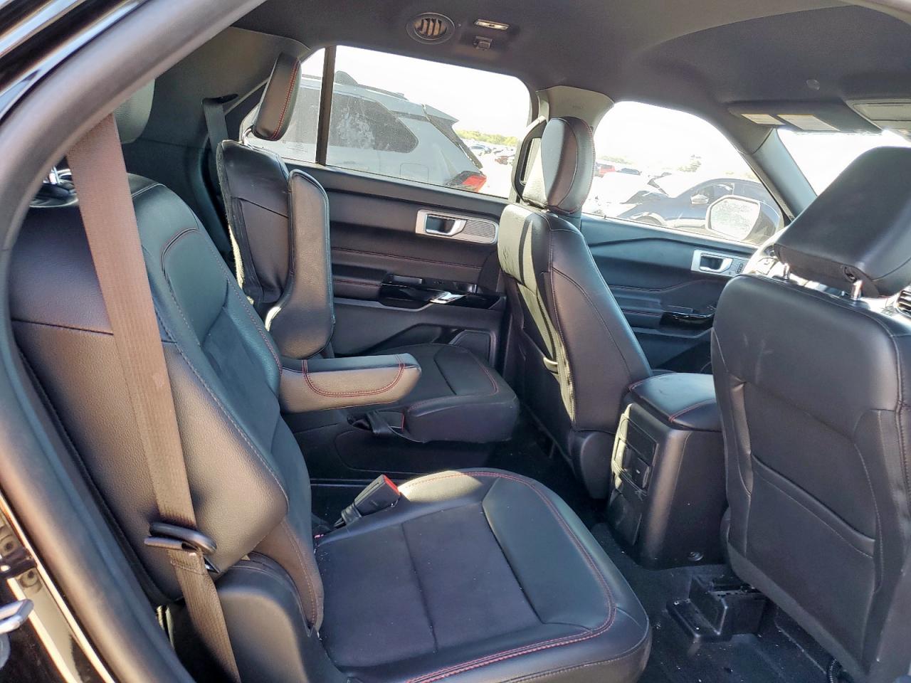 FORD EXPLORER ST-LINE