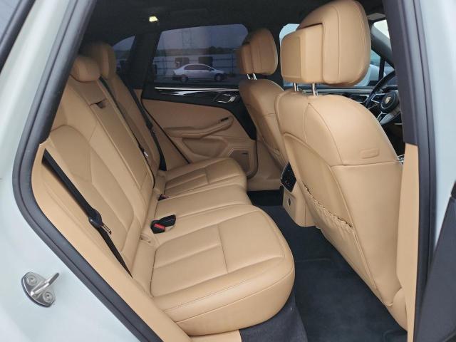 2018 PORSCHE MACAN S WP1AB2A51JLB39377