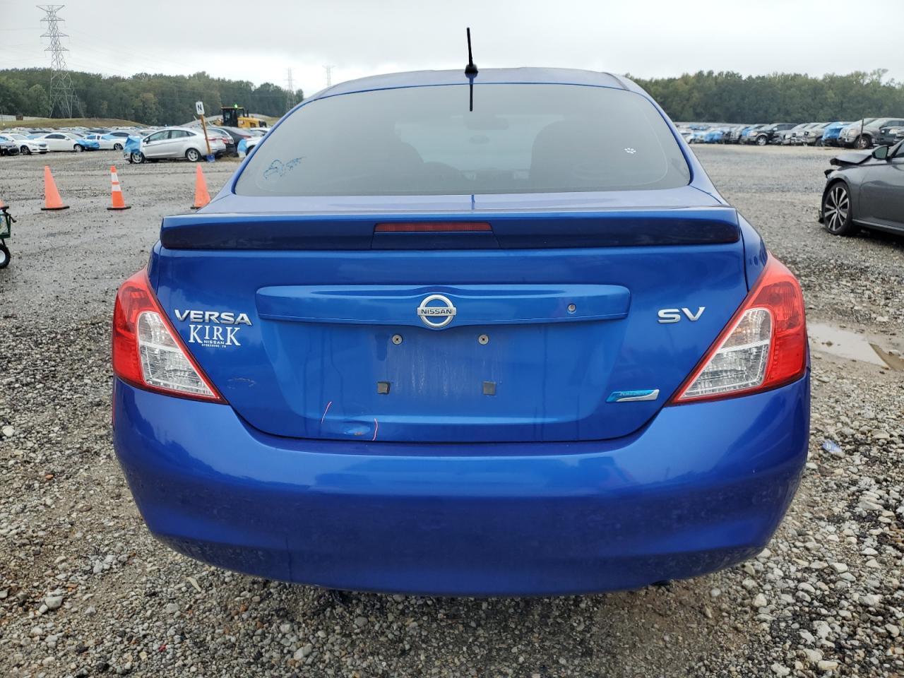 NISSAN VERSA S