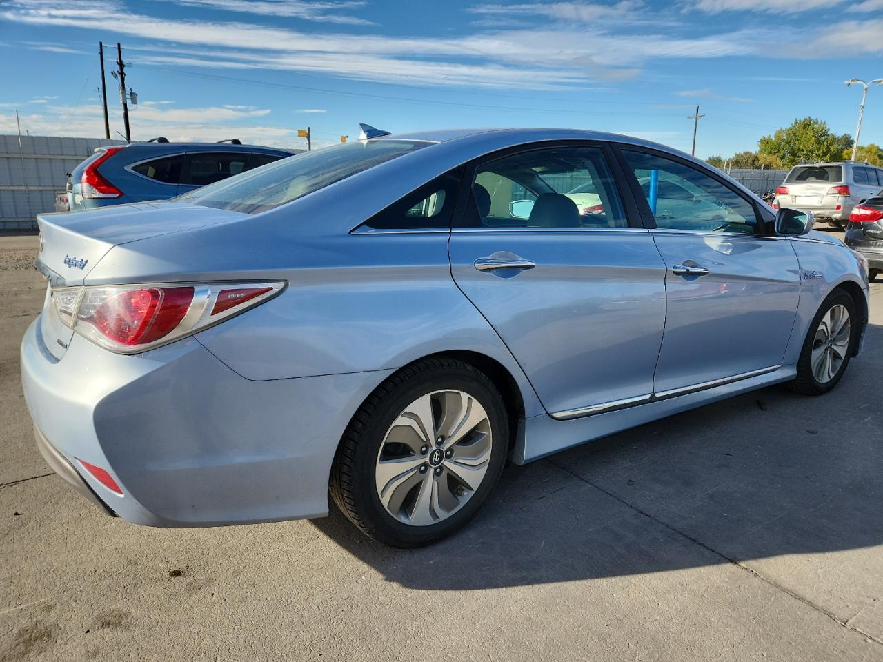 HYUNDAI SONATA HYBRID