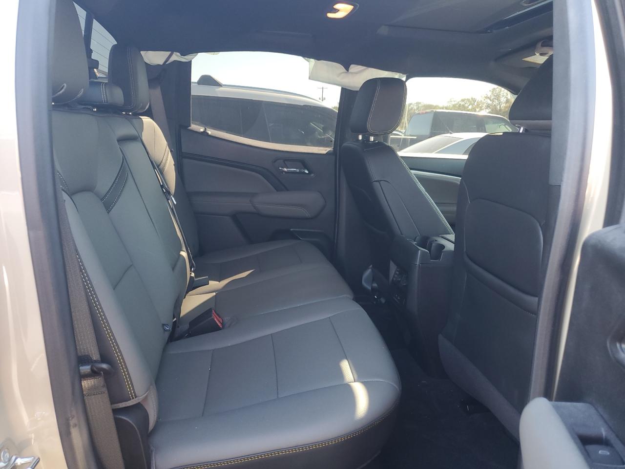 CHEVROLET COLORADO ZR2