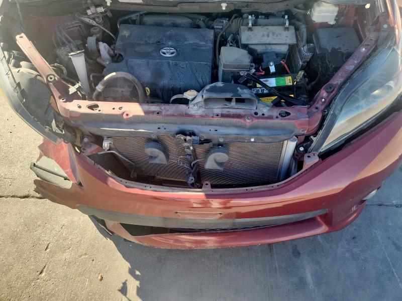 2015 TOYOTA SIENNA SE 5TDXK3DC7FS676854