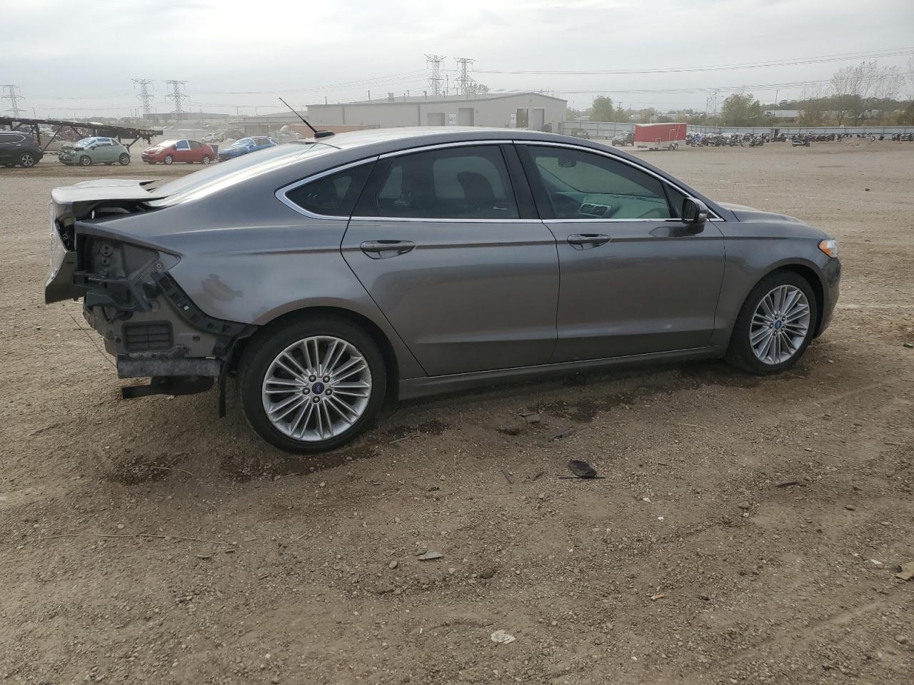 FORD FUSION SE
