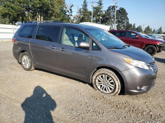 2015 TOYOTA SIENNA XLE 5TDYK3DC4FS546616