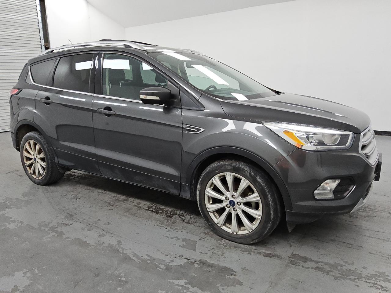 FORD ESCAPE TITANIUM
