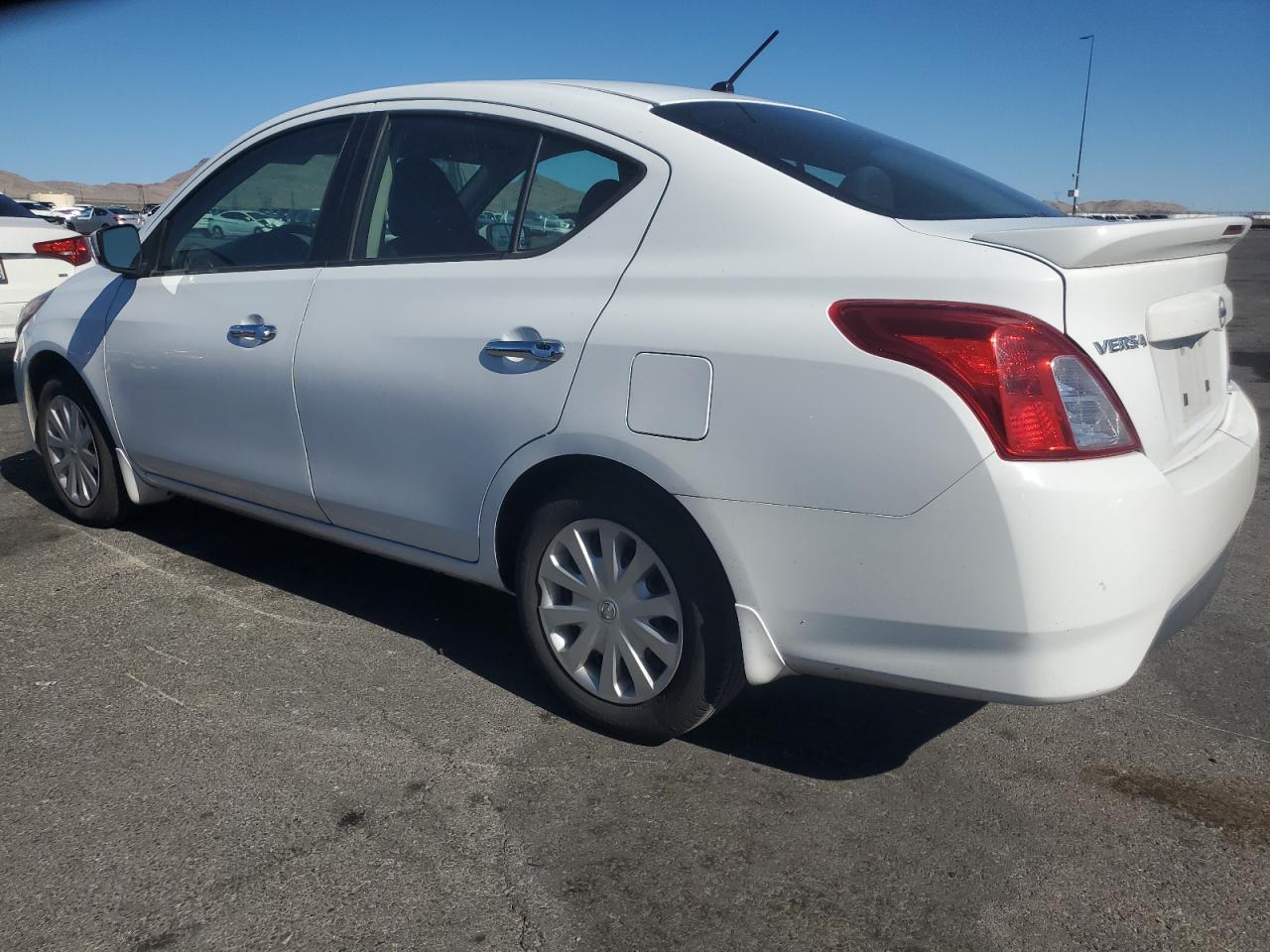 NISSAN VERSA S