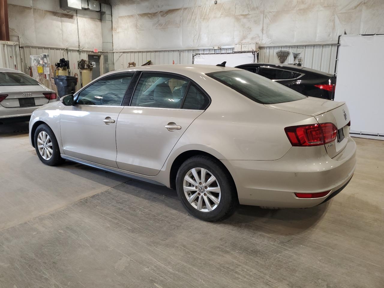 VOLKSWAGEN JETTA HYBRID