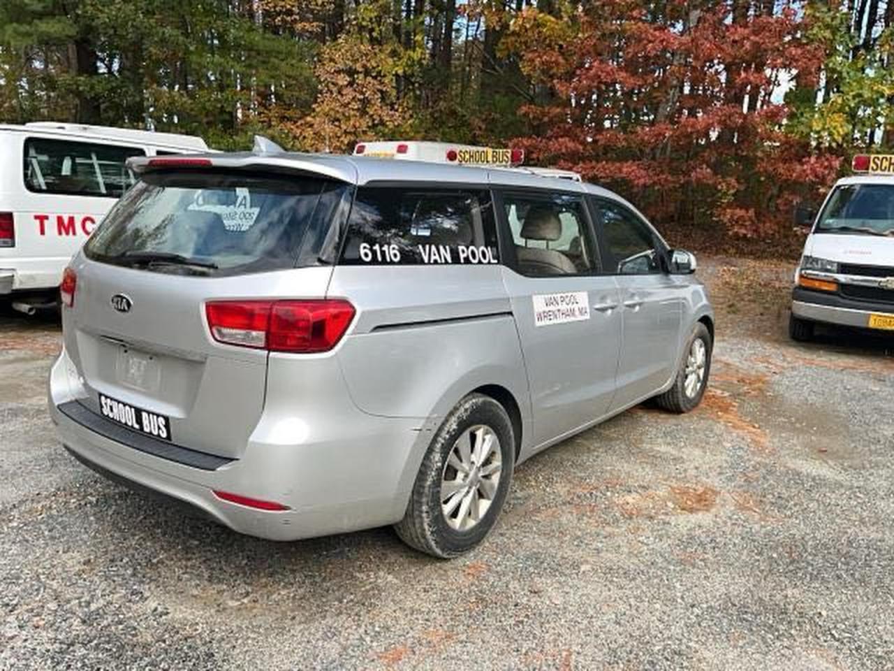KIA SEDONA L
