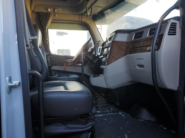 2025 PETERBILT TRACTOR 589 #3287517017