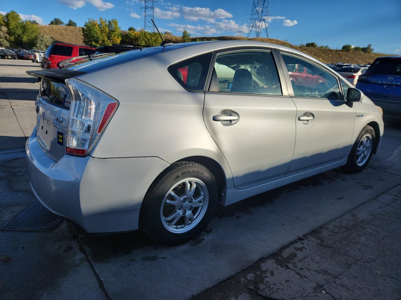 TOYOTA PRIUS