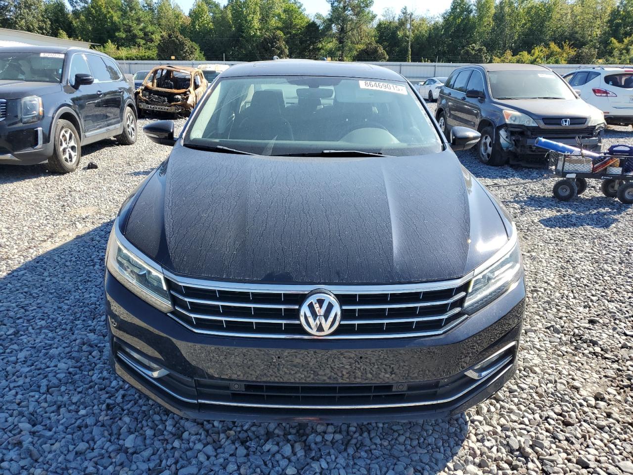VOLKSWAGEN PASSAT SE