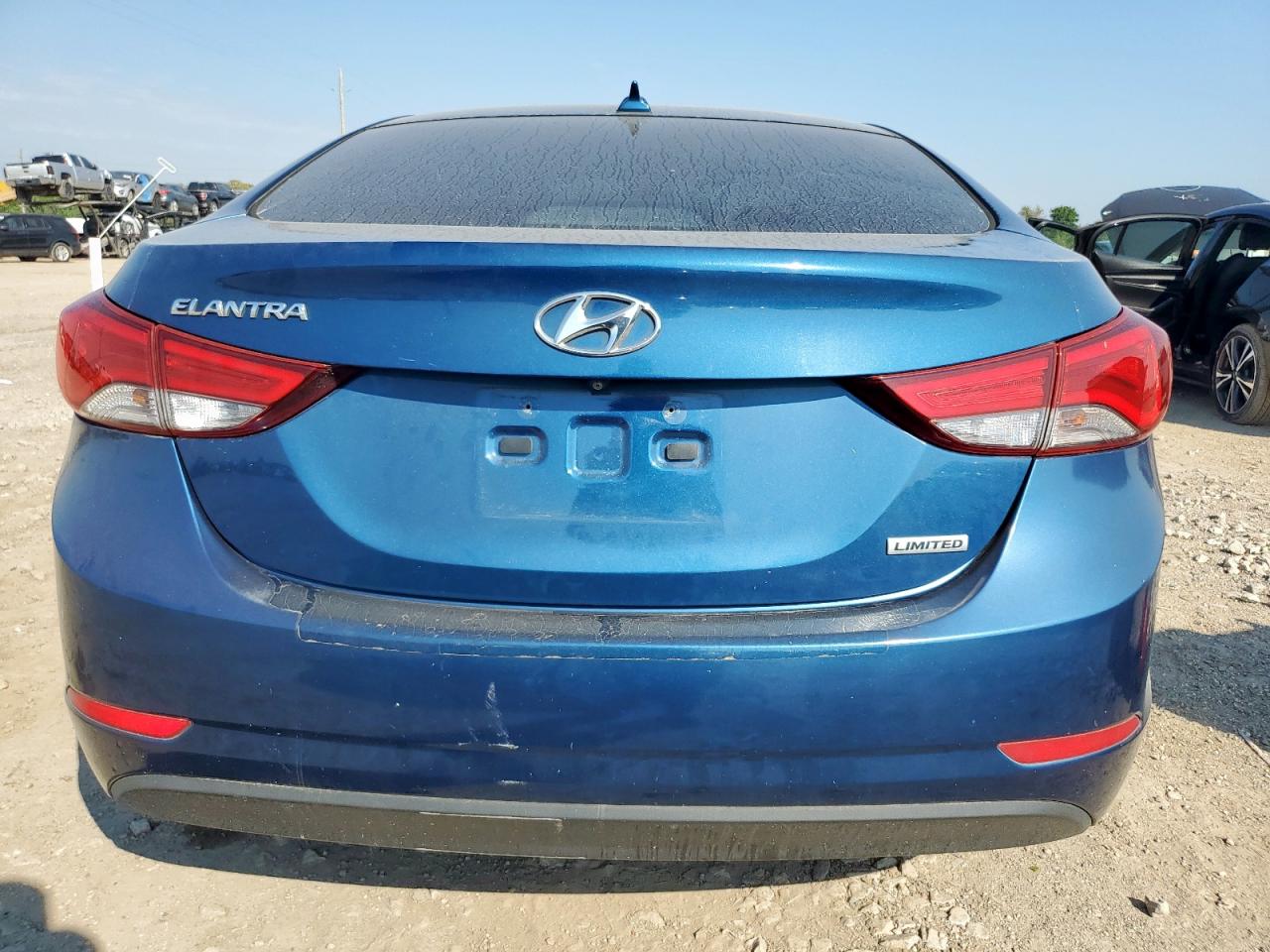HYUNDAI ELANTRA SE