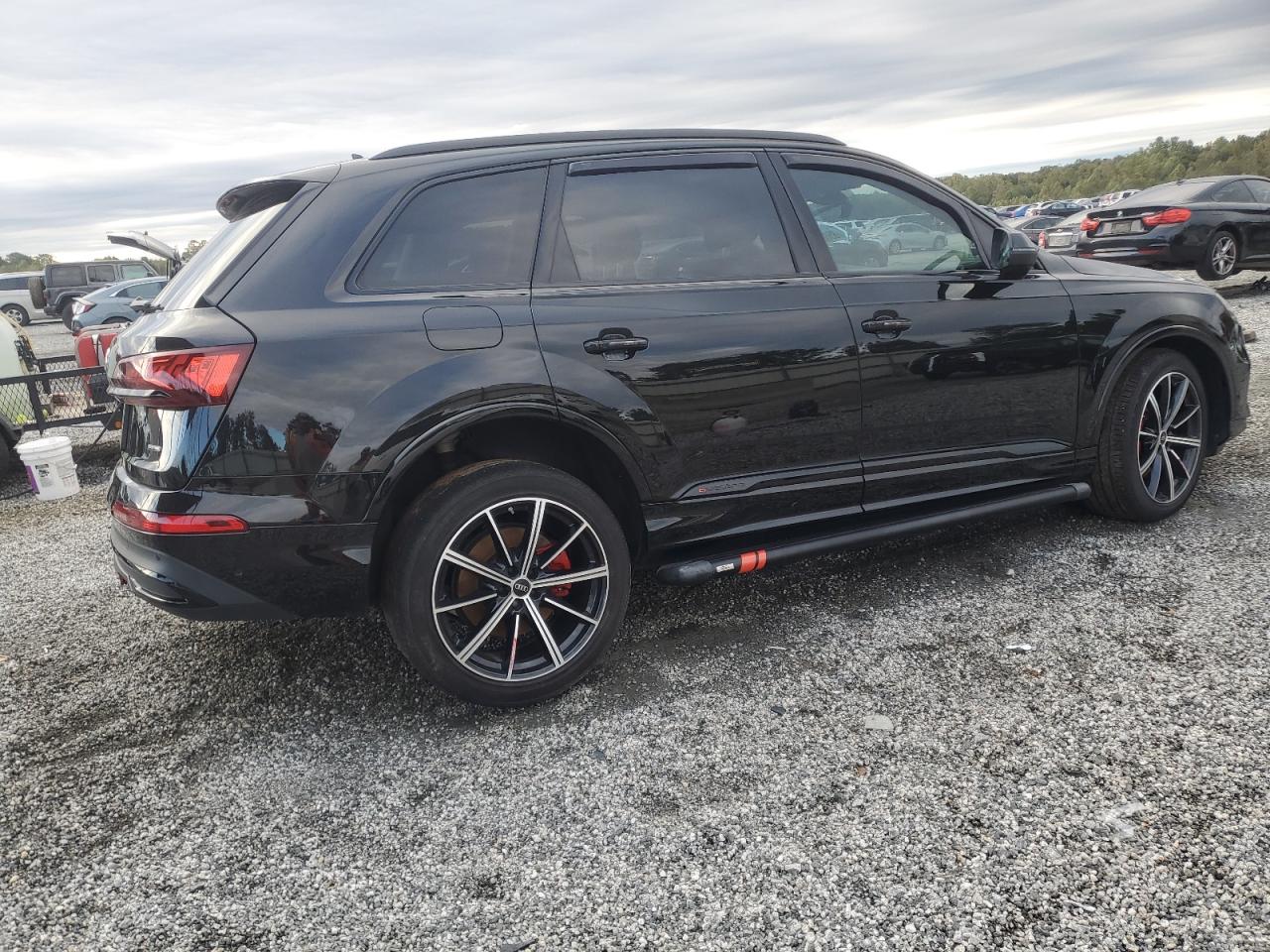 AUDI Q7 PREMIUM PLUS