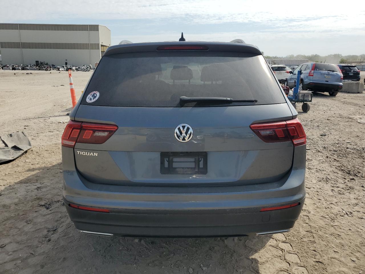 VOLKSWAGEN TIGUAN S