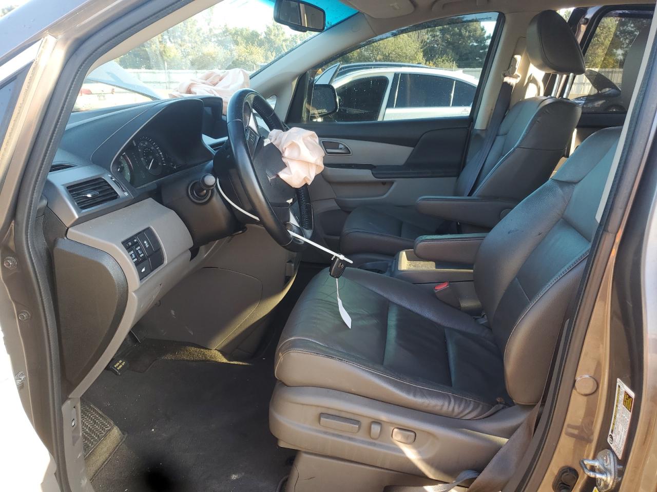 Lot #3298192045 2011 HONDA ODYSSEY EX