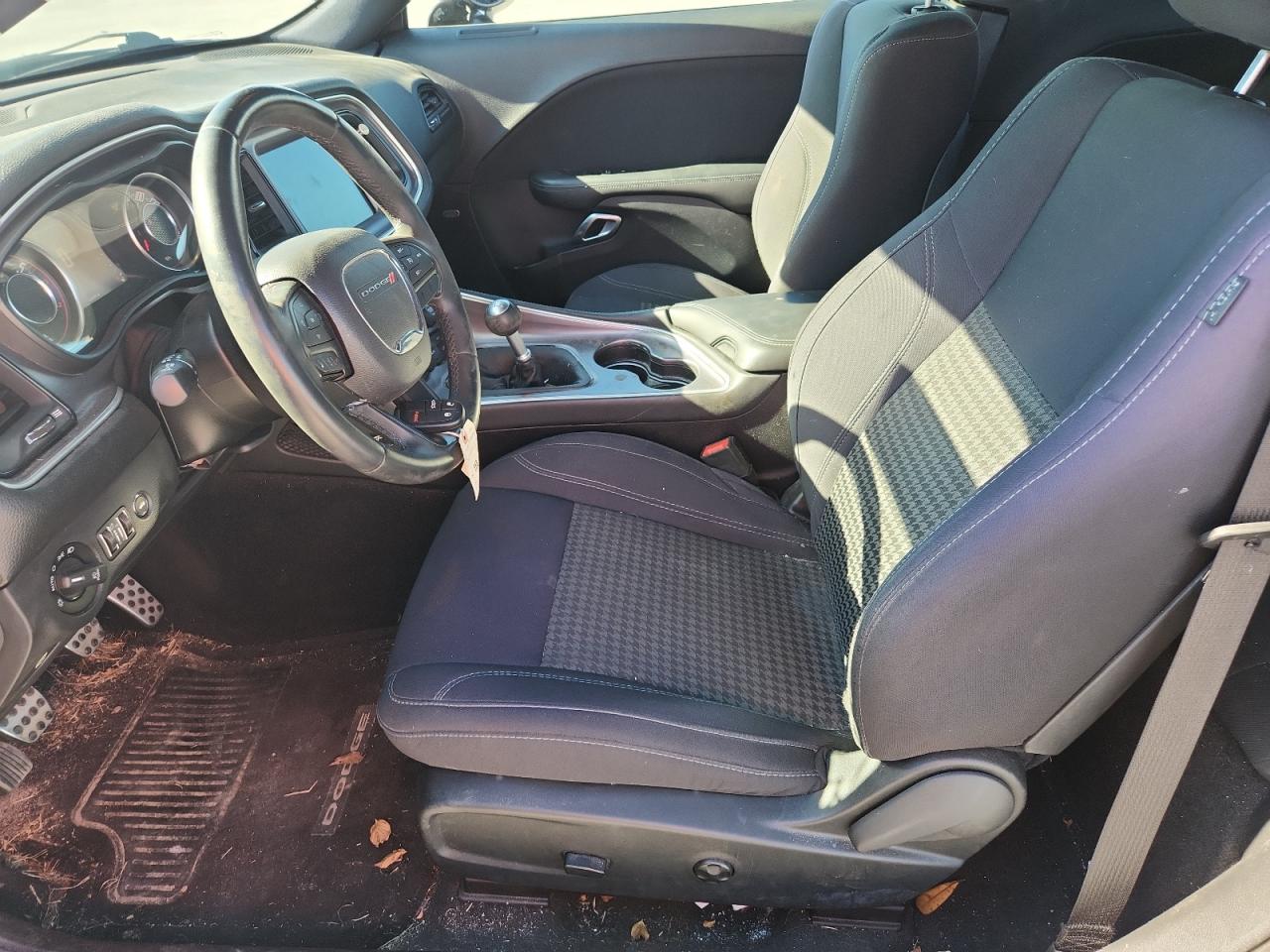 Lot #3316093298 2015 DODGE CHALLENGER