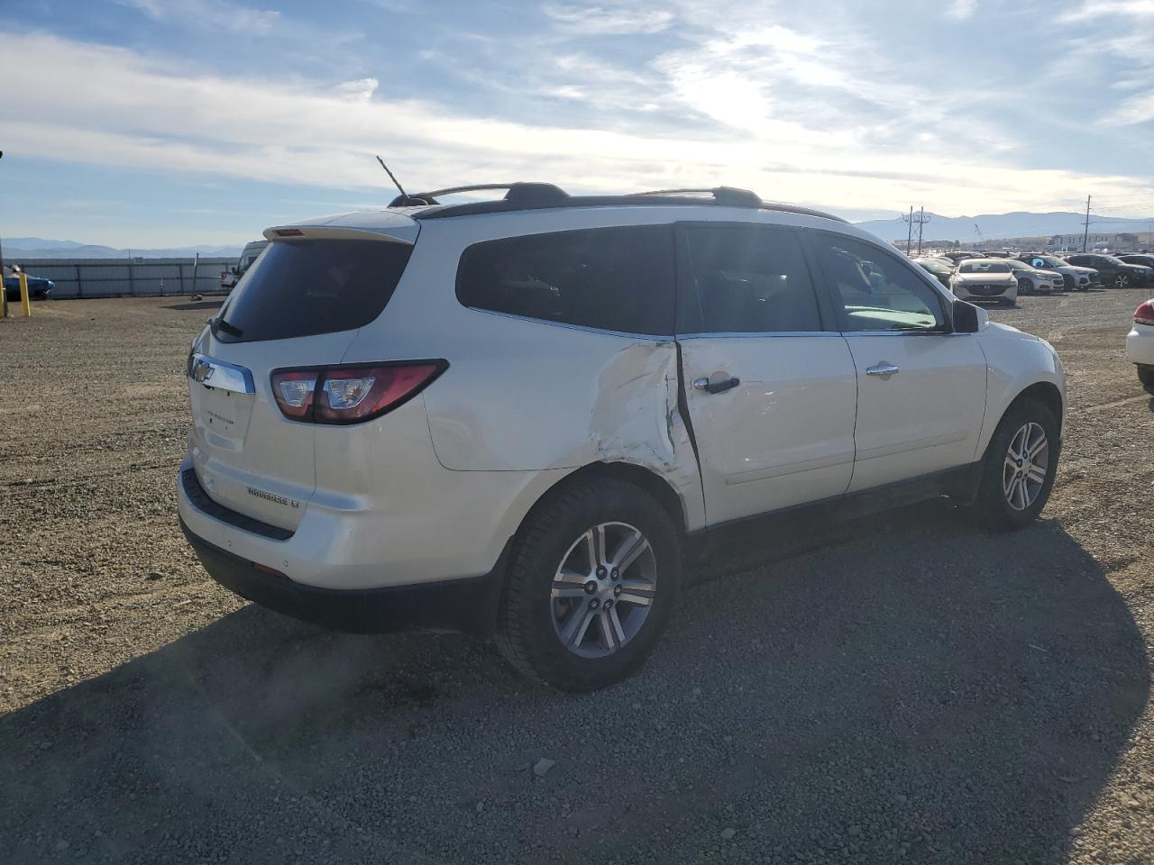 CHEVROLET TRAVERSE LT