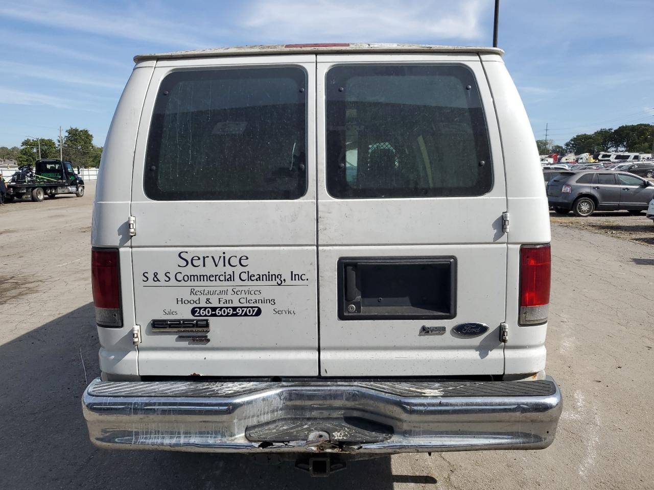 FORD ECONOLINE E250 VAN