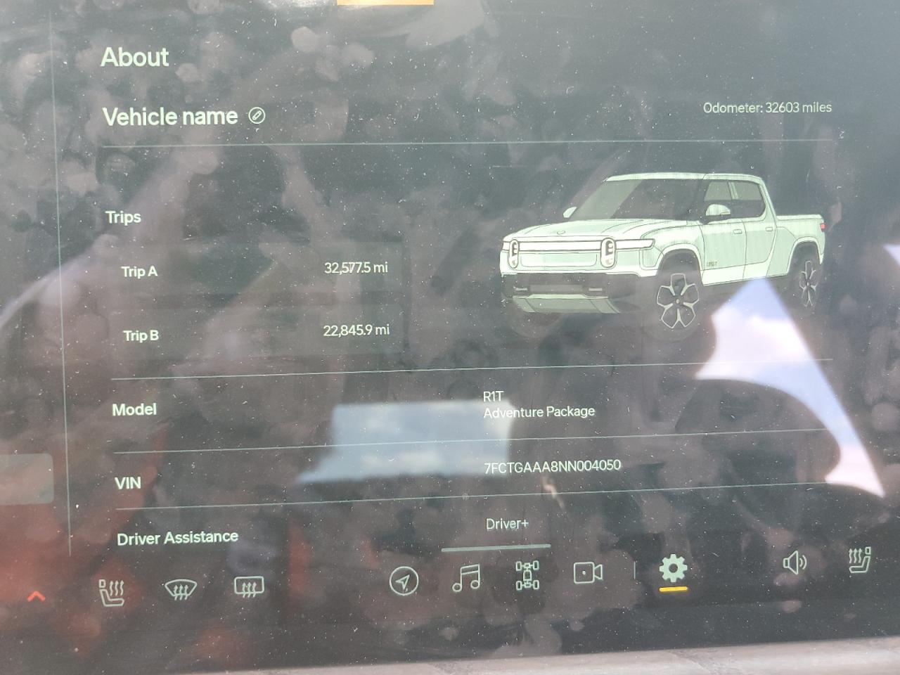 RIVIAN R1T ADVENTURE