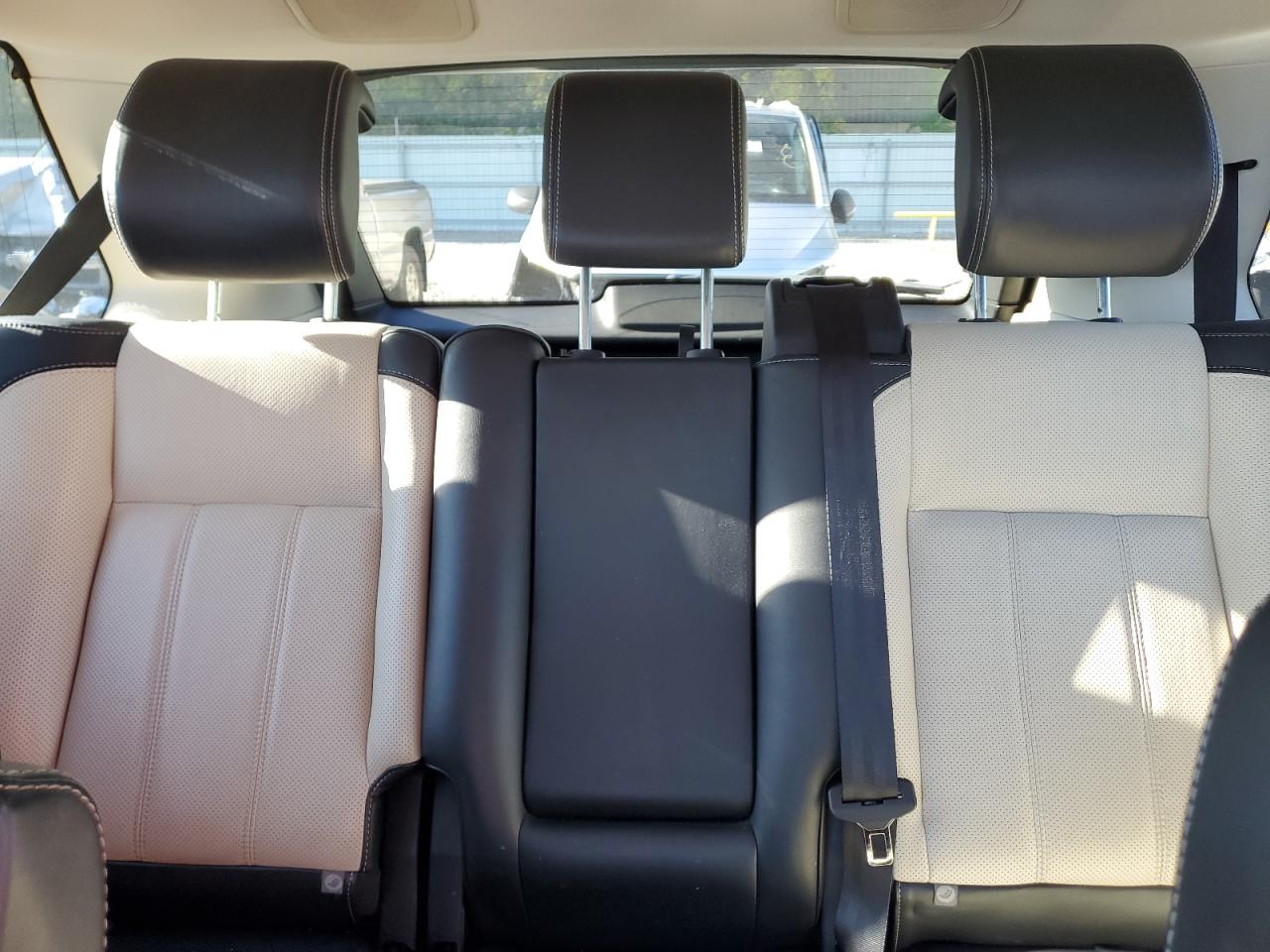 LAND ROVER RANGE ROVER AUTOBIOGRAPHY