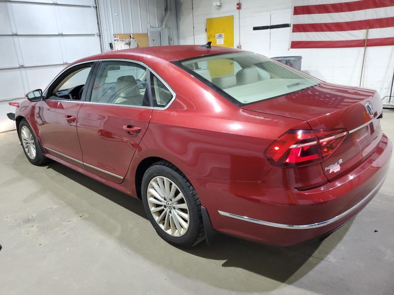 VOLKSWAGEN PASSAT SE