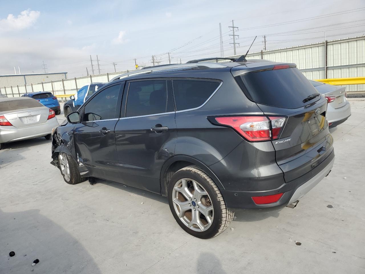 FORD ESCAPE TITANIUM