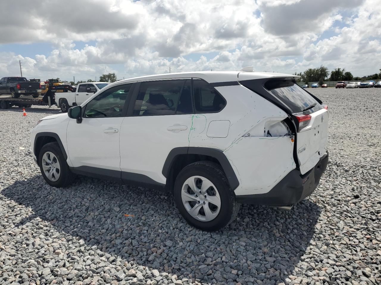 TOYOTA RAV4 LE